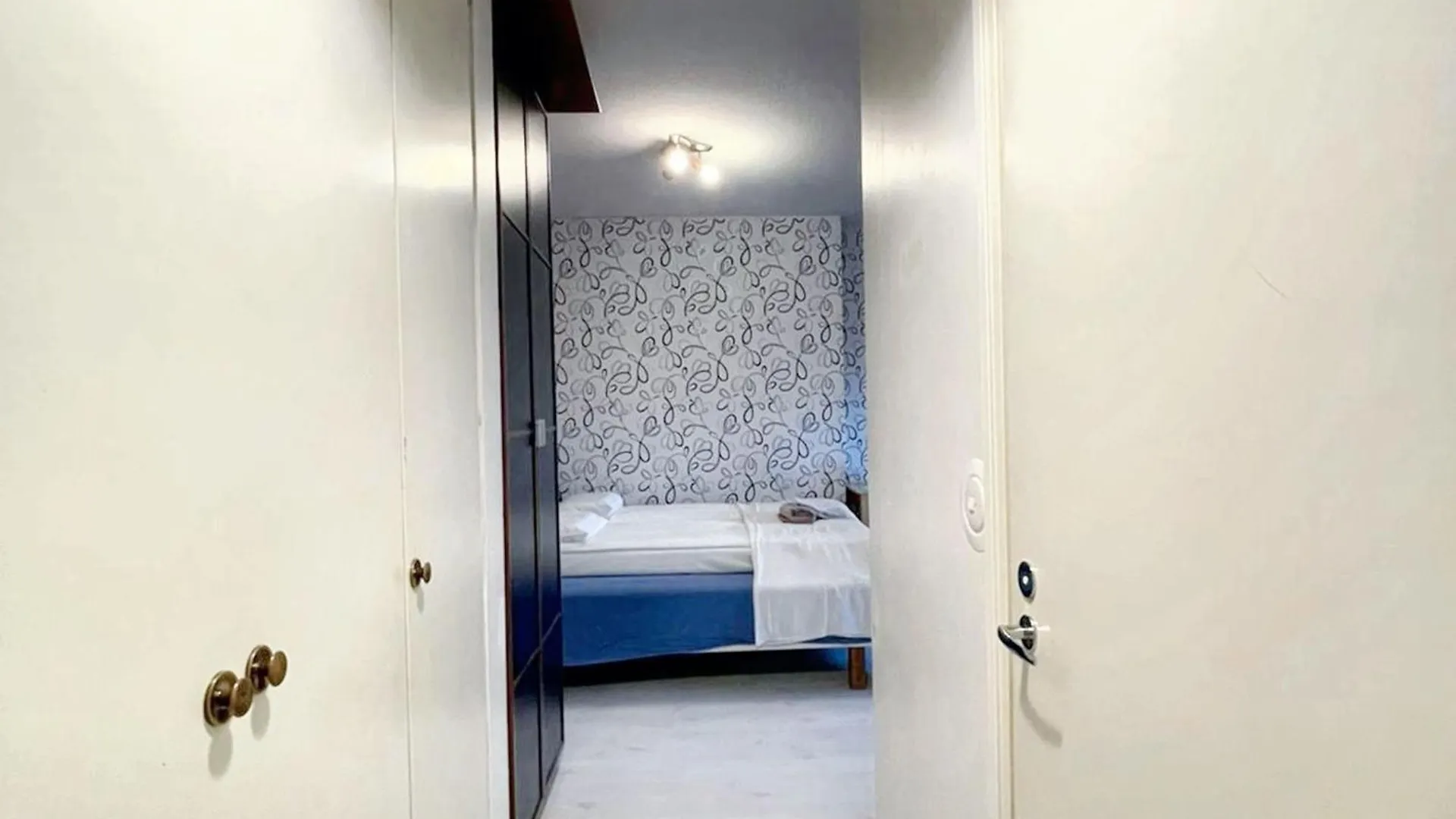 Comfortable Studio In The Heart Of Helsinki 42 Sqm Pool View Appartamento