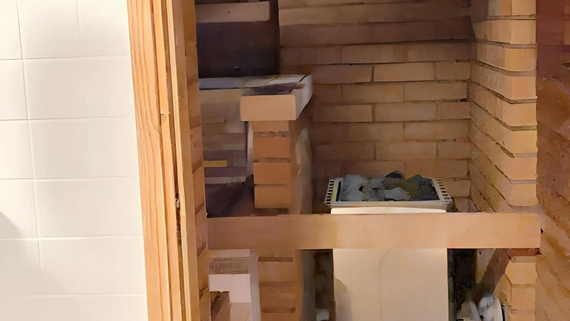 Comfortable Studio In The Heart Of Helsinki 42 Sqm Pool View Appartamento