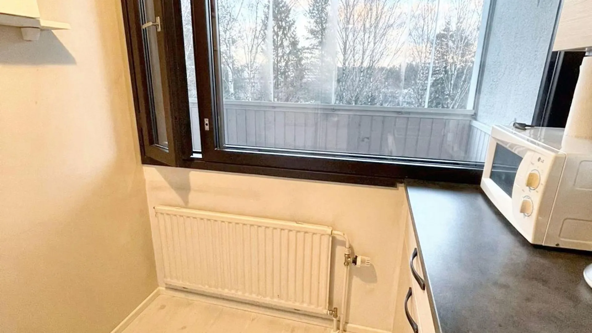 Comfortable Studio In The Heart Of Helsinki 42 Sqm Pool View Finlandia